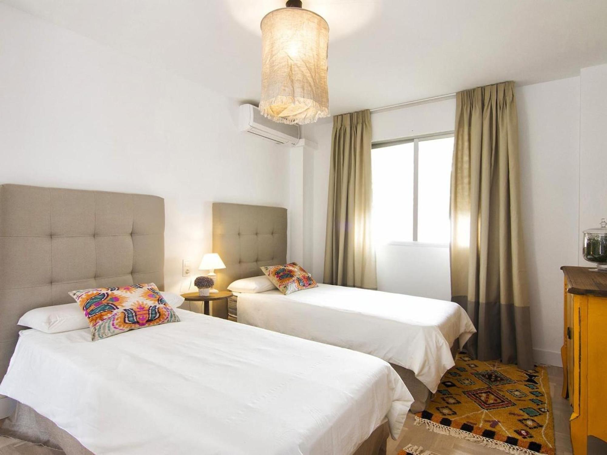 Glow And Elegant Apartment In Granada Center Free Parking Zewnętrze zdjęcie